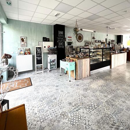 Cozy Stay Apartment Trencin Ngoại thất bức ảnh