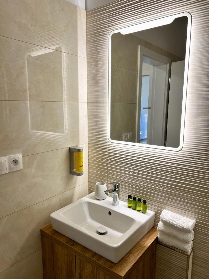Cozy Stay Apartment Trencin Ngoại thất bức ảnh