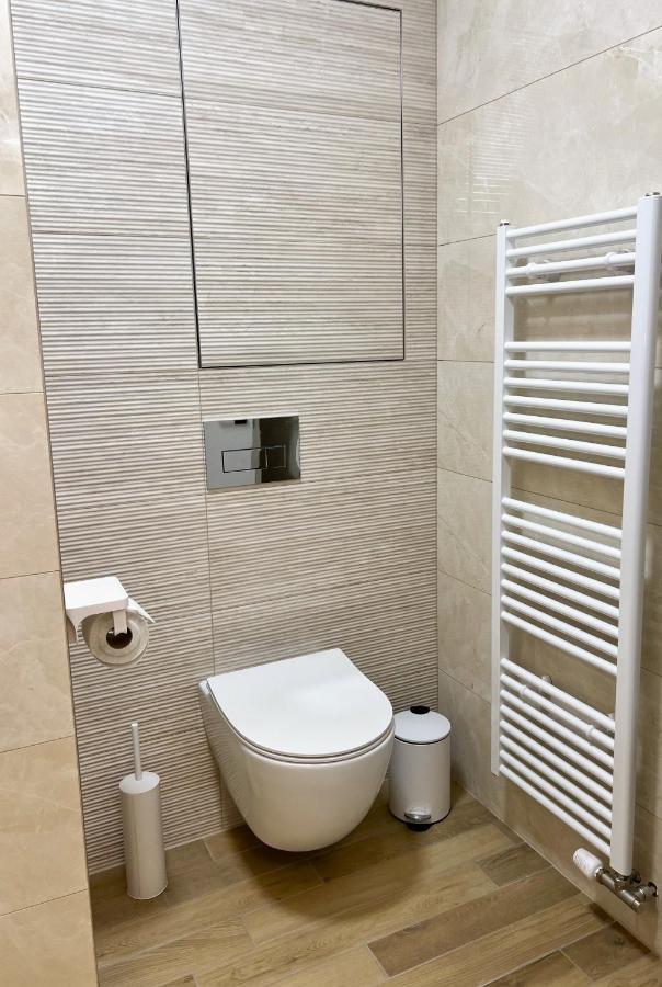 Cozy Stay Apartment Trencin Ngoại thất bức ảnh