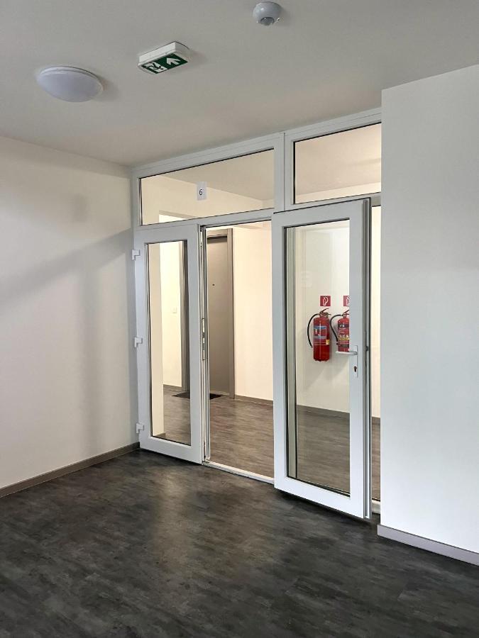 Cozy Stay Apartment Trencin Ngoại thất bức ảnh