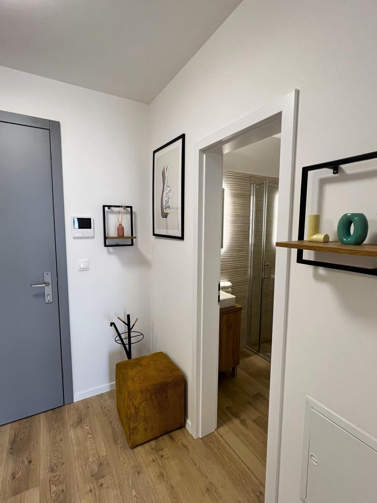Cozy Stay Apartment Trencin Ngoại thất bức ảnh