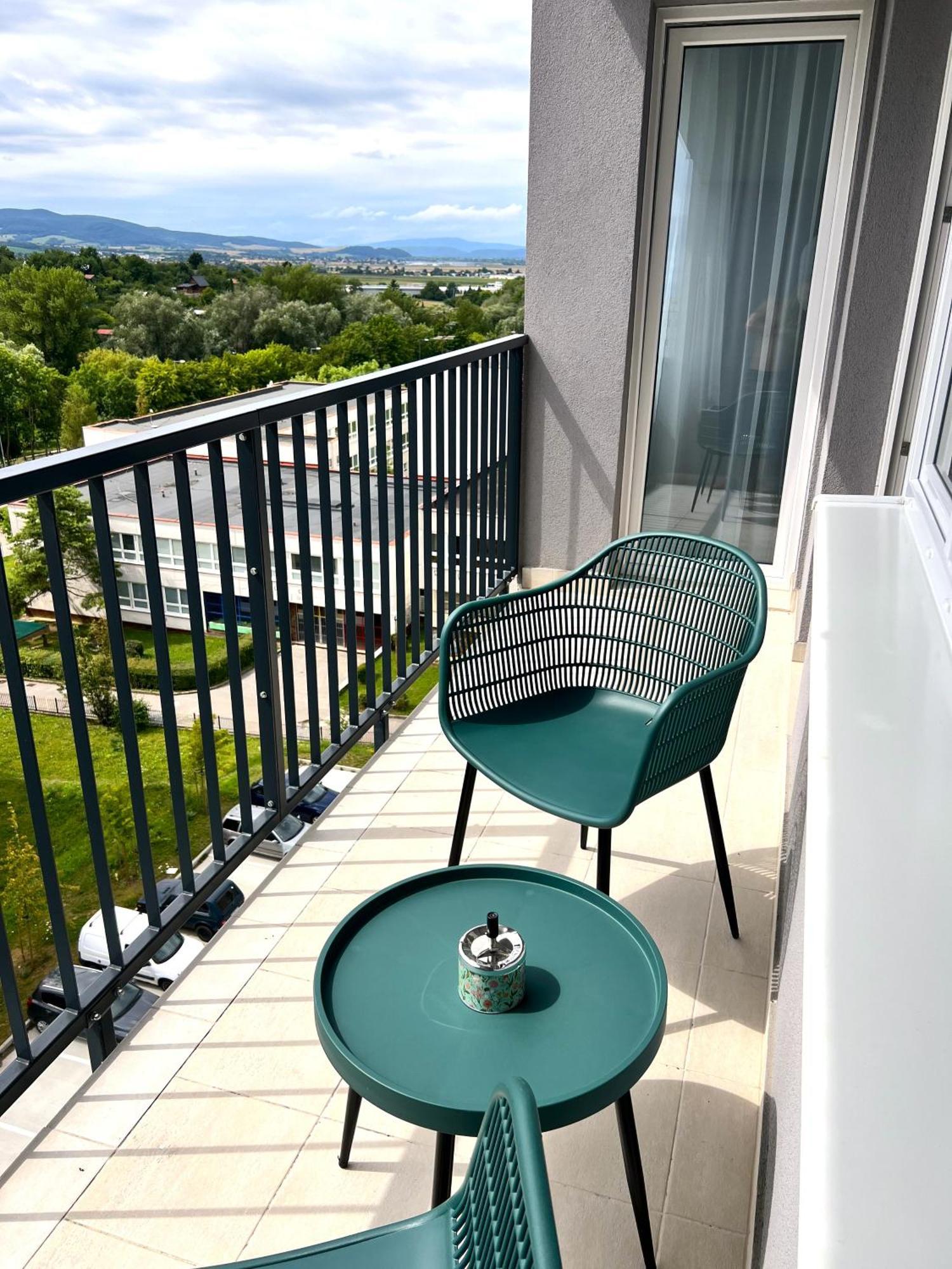 Cozy Stay Apartment Trencin Ngoại thất bức ảnh
